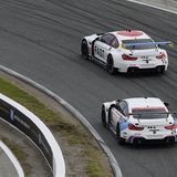 BMW M6 GTLM 2017 von John Baldessari (oben)