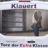 Auch Männer können in der Werbung auf ihre Sexualität reduziert werden. Die Erektion auf dem Auto eine Tore-Herstellers gehe über die Grenzen dessen hinaus, was in Deutschland gesellschaftlich akzeptiert ist, rügte der Werberat.