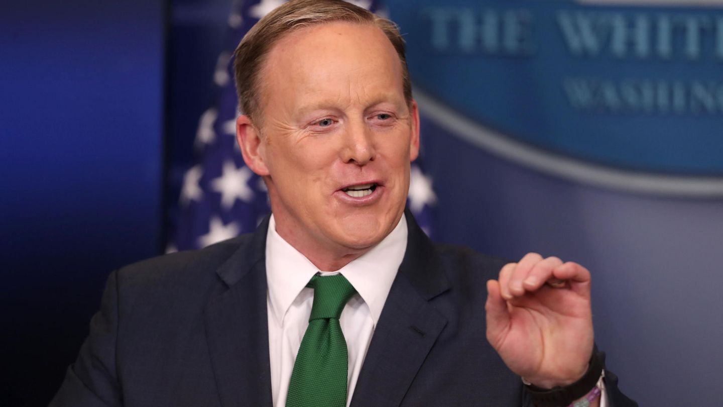 Sean Spicer mit der neuesten Hiobsbotschaft