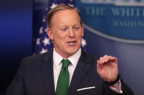 Sean Spicer mit der neuesten Hiobsbotschaft