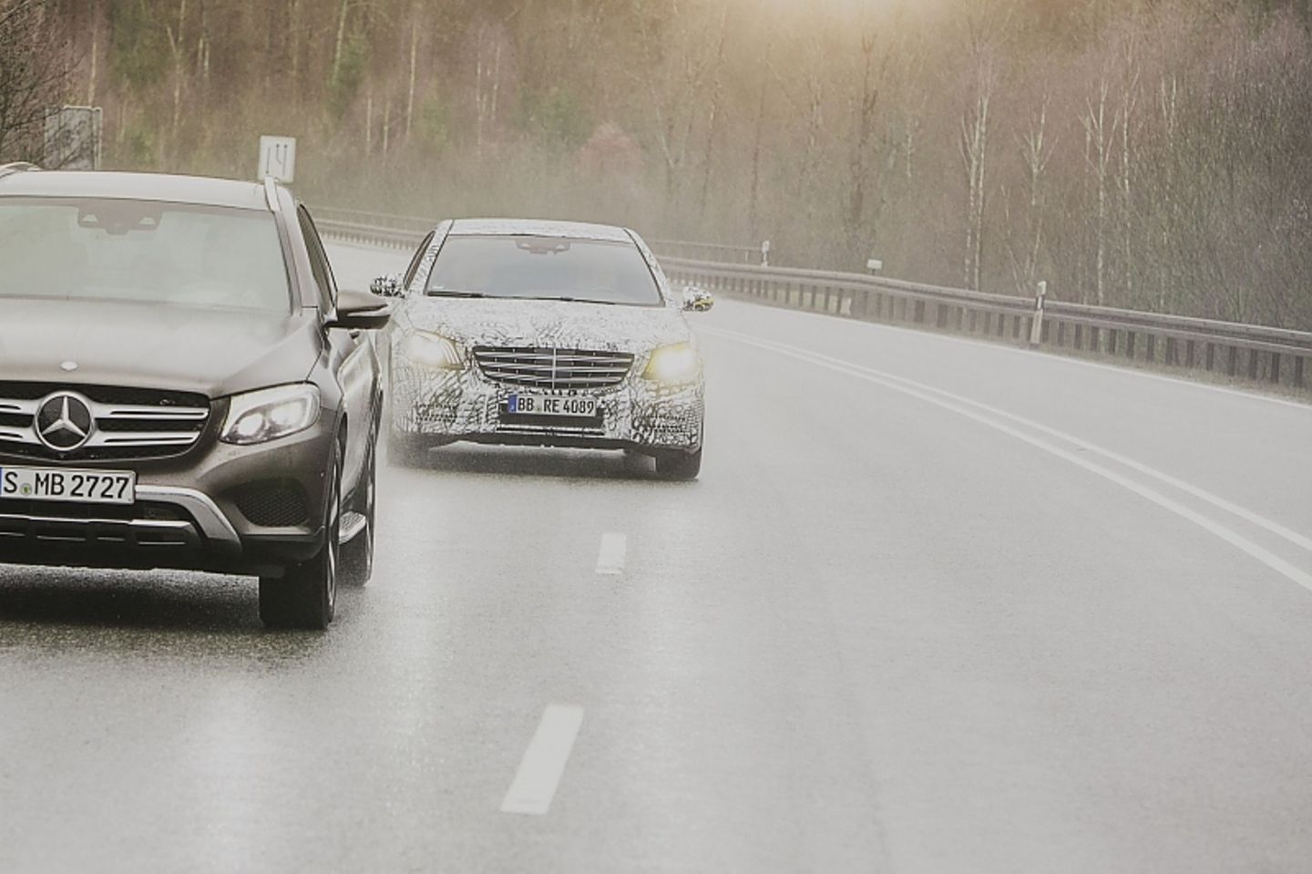 Spurwechsel werden jetzt durch das Antippen des Blinkers initialisiert