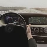 Bis zu 30 Sekunden kann die S-Klasse autonom fahren - offiziell