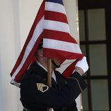 Ups, da flattert die Fahne kurz wohl nicht so wie gesollt.