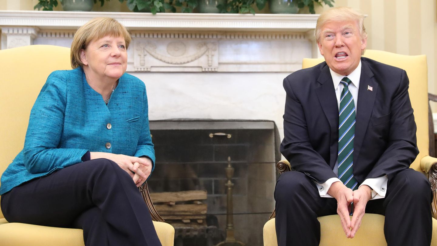 Beste Laune (zumindest beim Fototermin): Die Bundeskanzlerin und der US-Präsident