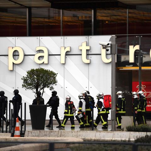 Was wollte der Angreifer am Pariser Flughafen?