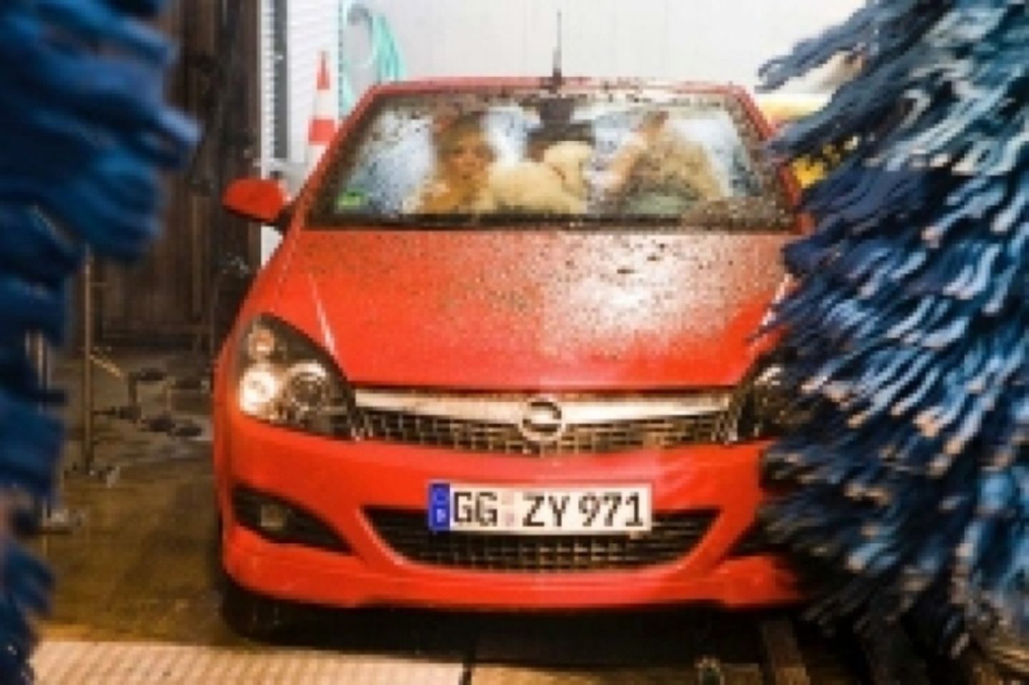 Autowäsche - da darf es gerne einmal das große Programm sein