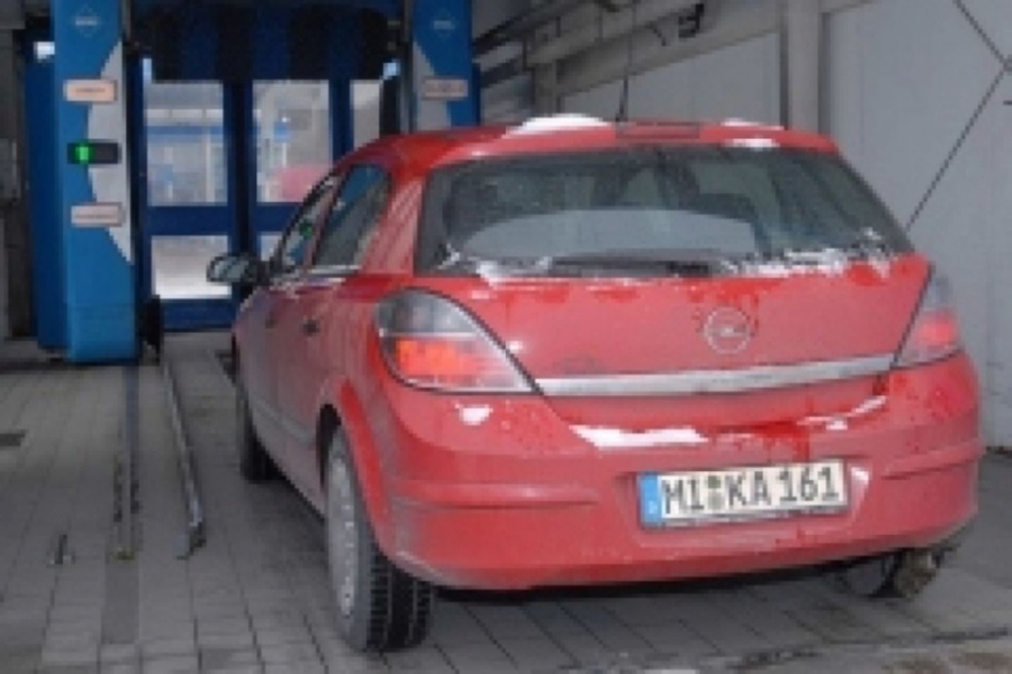 Autowäsche - nicht unbedingt am überfüllten Wochenende