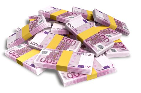 In einem Hamburg Linienbus hat Sophie Dorison 20.000 Euro in 500-Euro-Scheinen gefunden - und geht jetzt fast leer aus