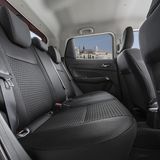 Hinten haben auch Erwachsene Platz