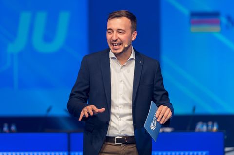 Paul Ziemiak, Vorsitzender der Jungen Union, hat vor allem SPD-Kanzlerkandidat Martin Schulz im Visier (Archivbild).