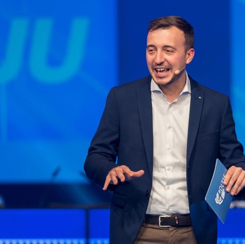 Paul Ziemiak, Vorsitzender der Jungen Union, hat vor allem SPD-Kanzlerkandidat Martin Schulz im Visier (Archivbild).
