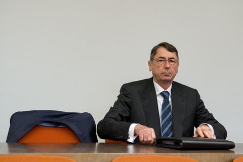 Georg Funke bringt Anschuldigungen gegen die  Deutsche Bank vor