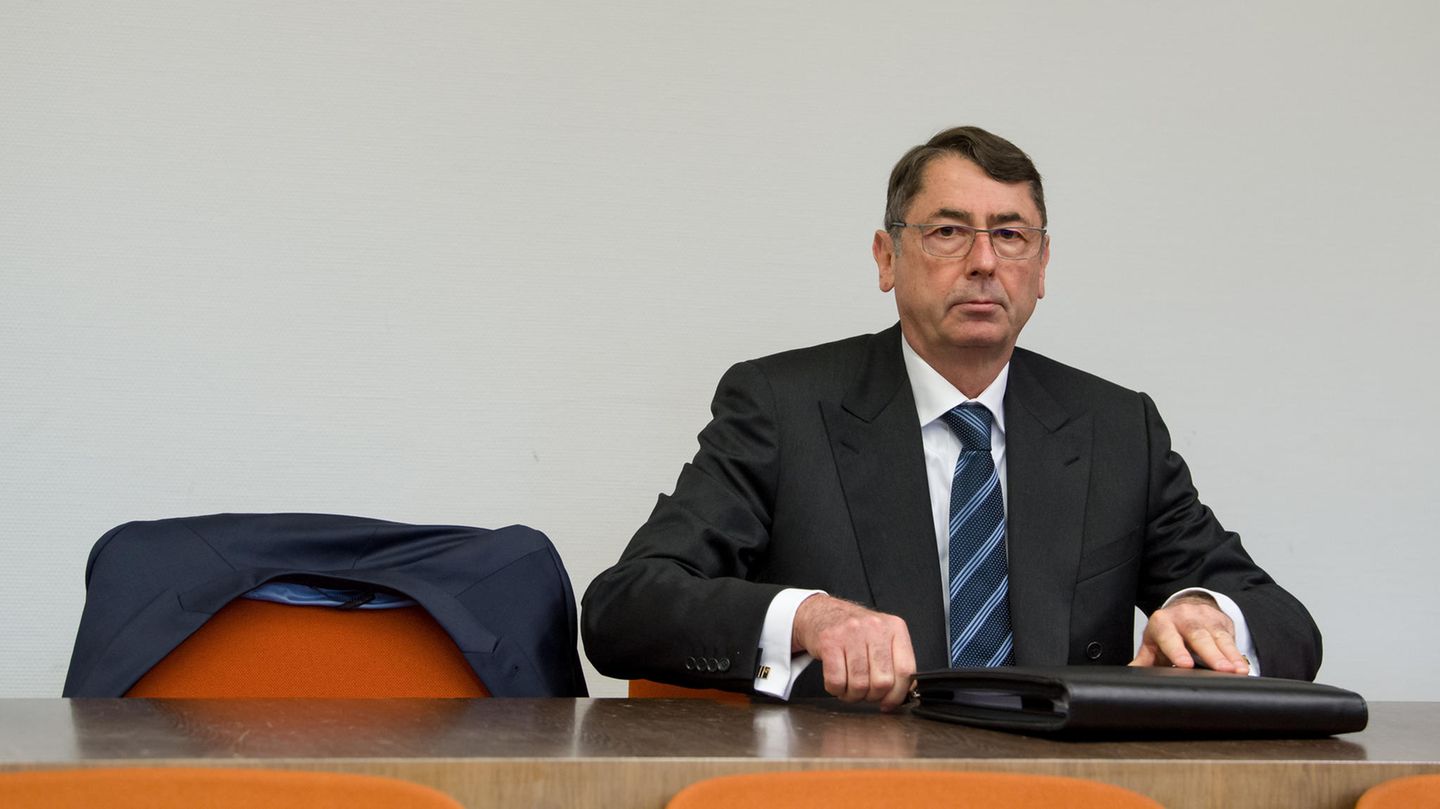 Georg Funke bringt Anschuldigungen gegen die  Deutsche Bank vor