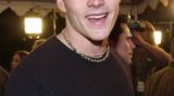 Chris Klein stelle in den ersten beiden "American Pie"-Filmen die Rolle des Chris Ostreicher dar, der sich in die von Mena Suvari gespielte Rolle der Heather verliebt.