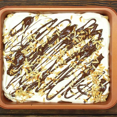 Eisgericht neu interpretiert: Leckerer Bananensplit-Kuchen – der jedem gelingt