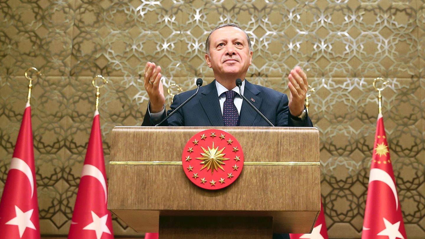 Der türkische Präsident Recep Tyyip Erdogan packt in Ankara wieder die Verbal-Keule aus.