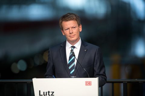 Deutsche Bahn-Chef Richard Lutz bei einer Pressekonferenz