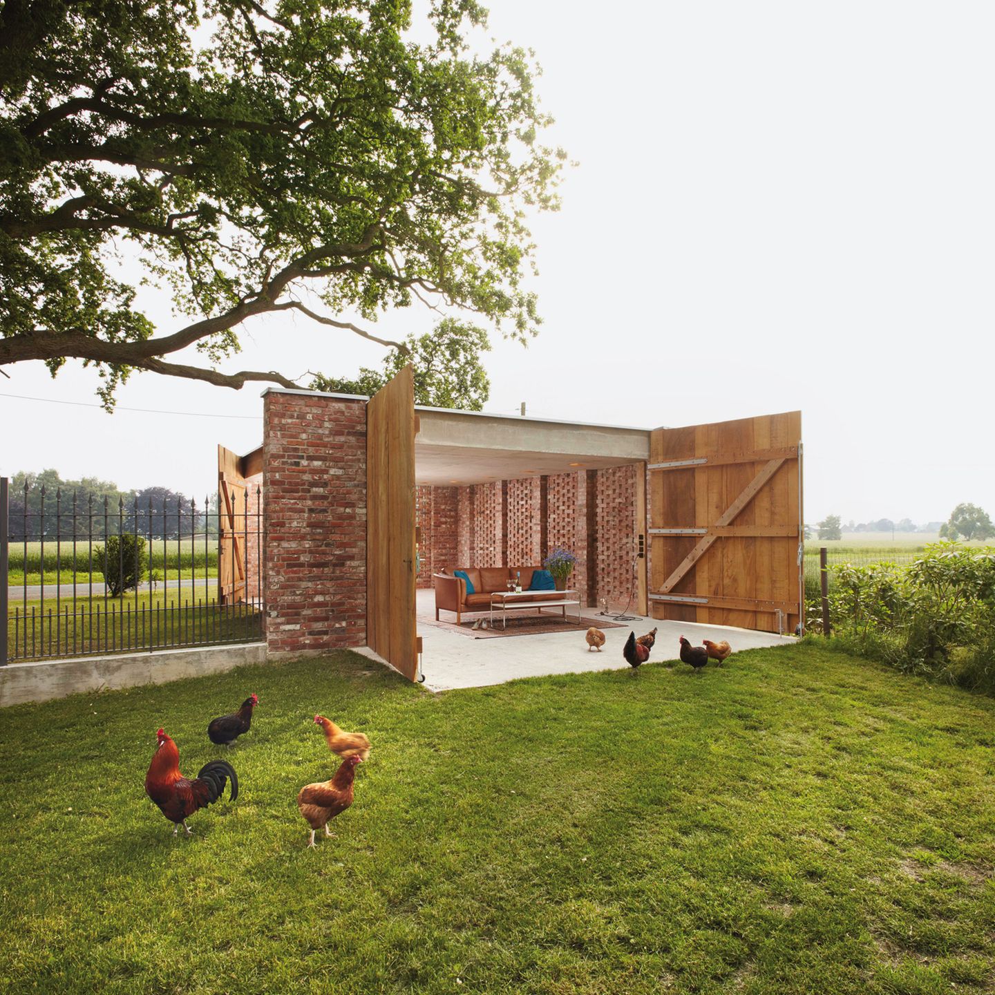 REMISENPAVILLION  Bremen, Germany   Antonia Edwards - Upcycled Homes