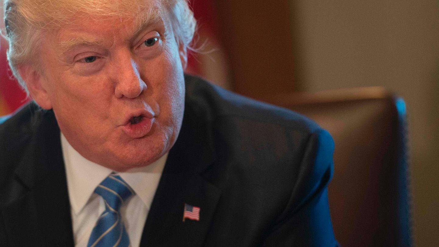 Herber Dämpfer für Donald Trump: Das US-Kongress-Votum über Rücknahme von "Obamacare" wurde kurzfristig vertagt.