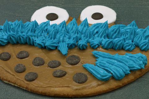 Süße Rezeptidee: Ich will Kekse! Dieser Krümelmonster-Cookie macht Laune