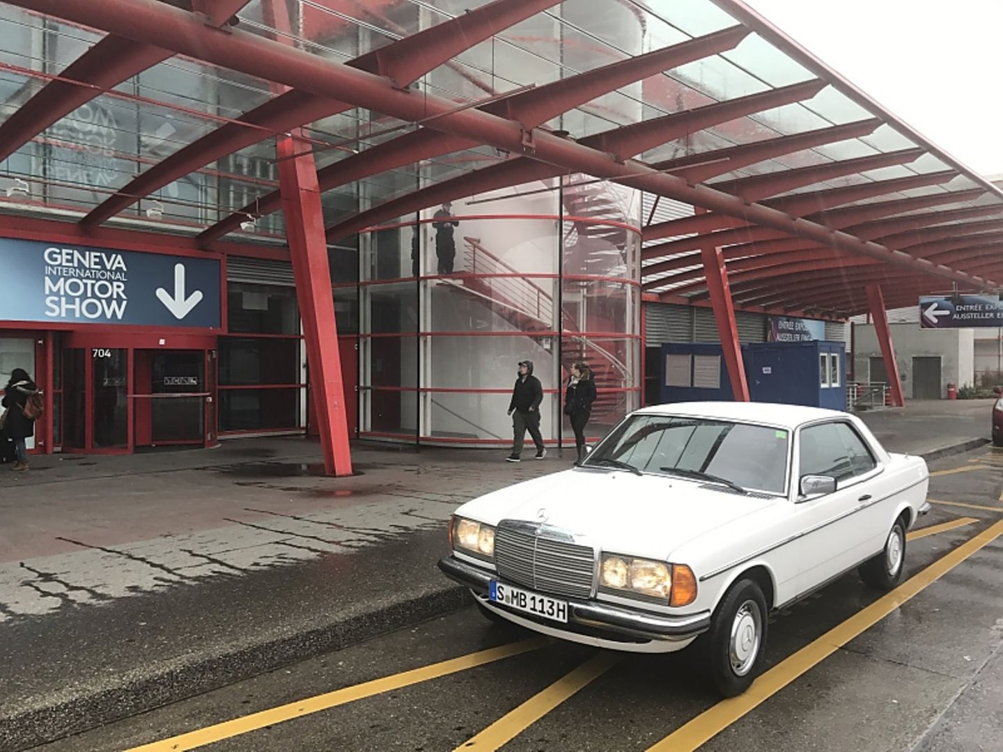 Mercedes 230 C - Baureihe C 123 Mercedes 230 C - Baureihe C 123
