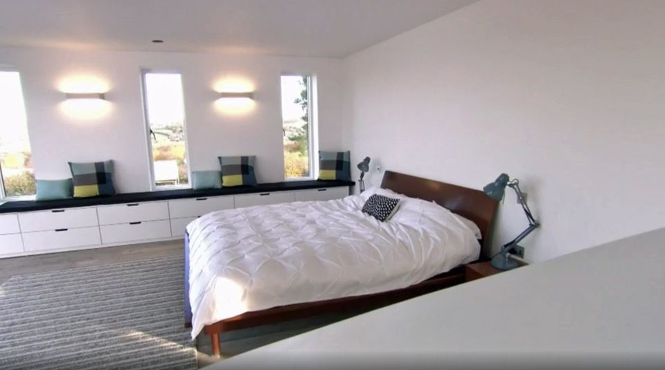 Neubau für Selbermacher: Das großzügige Schlafzimmer. Das großzügige Schlafzimmer.