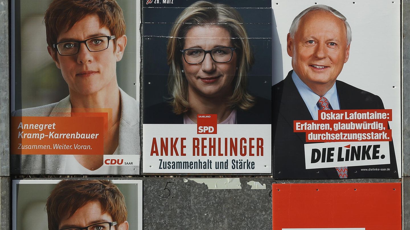 Saarland-Wahl: Plakate von Annegret Kramp-Karrenbauer, Anke Rehlinger und Oskar Lafontaine