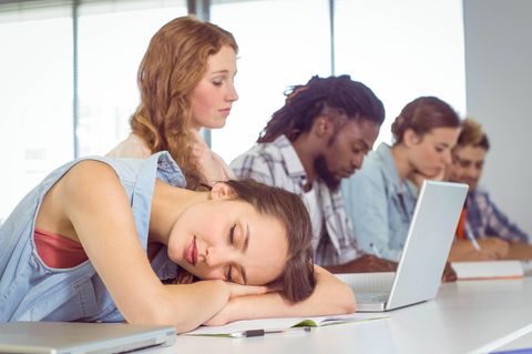 Schlafstörungen in der Nacht können sich auch auf den Tag auswirken