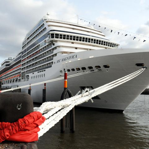 Eine Frau ist von dem Kreuzfahrtschiff "MSC Magnifica" verschwunden