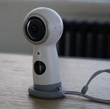 Zudem gibt es ein überarbeitetes Modell der Gear 360, einer Rundum-Kamera.