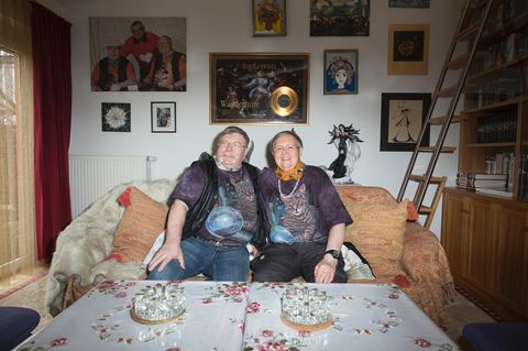 "Wanderhure"-Autorenduo Iny Lorentz in ihrem Wohnwagen