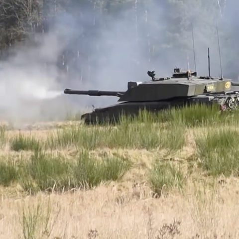Britische Panzer Schießübungen Truppenübungsplatz Lüneburger Heide