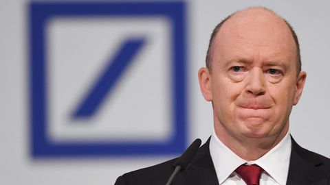 Eine weitere Rechtstreitigkeit für sein Geldhaus? John Cryans Deutsche Bank soll bei Cum-Ex-Deals mitgemischt haben.