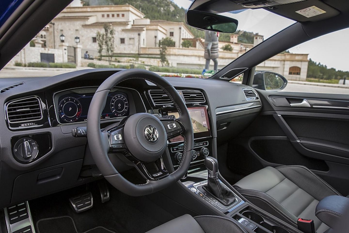 Volkswagen Golf R
