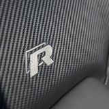 Allgegenwärtig im und am VW Golf R: das "R"