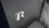 Allgegenwärtig im und am VW Golf R: das "R"