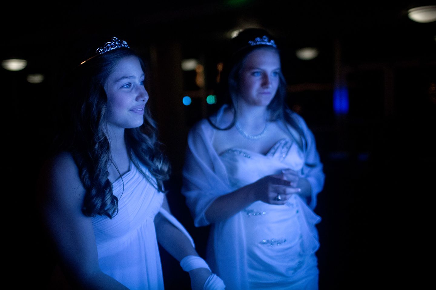 Zwei Mädchen auf dem Purity-Ball