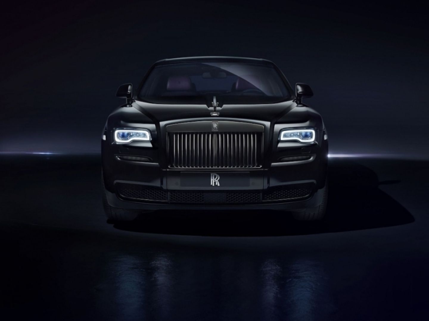 Carbon dominiert den Rolls-Royce Ghost Black Badge