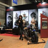 Motorräder und hübsche Hostesses gibt es auch auf der Seoul Motor Show 2017.