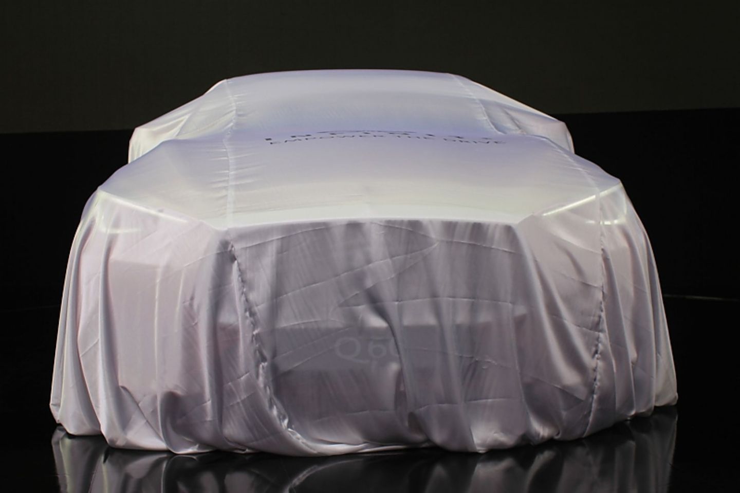 Infiniti zeigt den Q60.