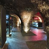 wineBANK Rheingau  Eröffnet: Dezember 2009  Anzahl Fächer: 220  Anzahl begehbarer Keller: 3  Mitgliedschaft ab: 49,- EUR/Monat  Auslastung aktuell: 98 %