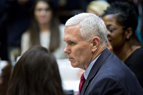 Zu sehen ist Mike Pence im Profil.