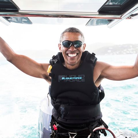 Meer, Wind, Sonne: Barack Obama genießt gerade einfach mal das Leben.