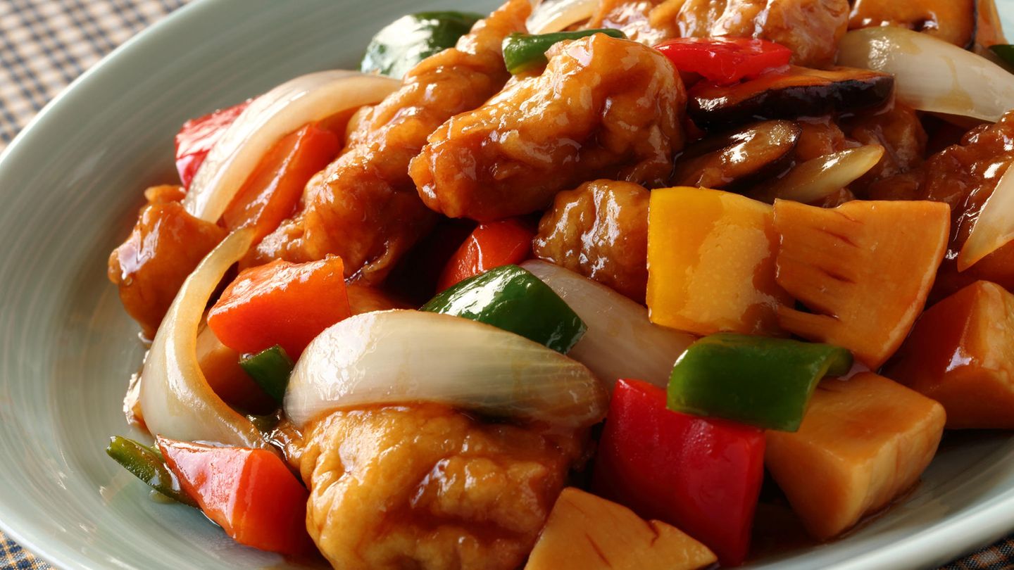 Süß-Sauer-Sauce (ohne Fleisch, Gemüse und Reis): 150 Kilokalorien pro 100 Gramm