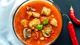Thai-Curry mit Hühnchen und Reis: 450 Kilokalorien pro 100 Gramm