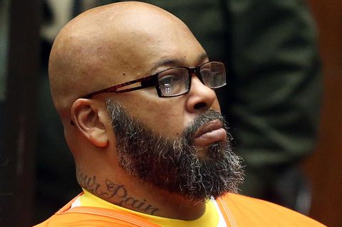2Pac ehemaliger Freund und Label-Boss Suge Knight mit Brille, Bart und Glatze