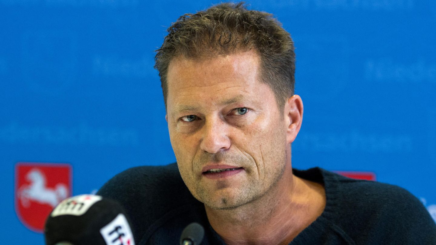 Schauspieler Til Schweiger bei einer Pressekonferenz zu einem von seiner Stiftung unterstützten Projekt