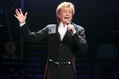 Der Popsänger Barry Manilow hatte jahrelang Angst, seine Fans zu enttäuschen, wenn er sich outete