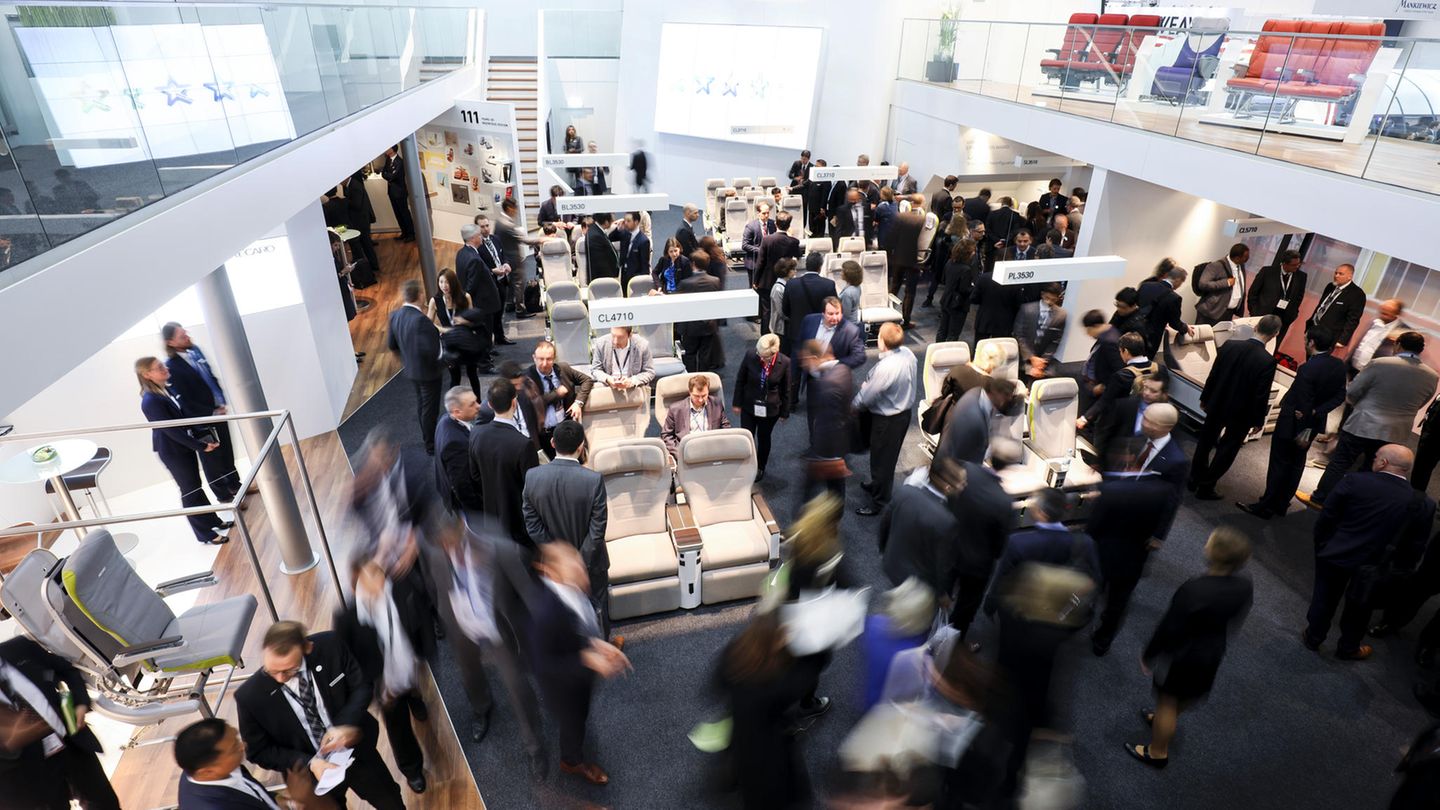 Aircraft Interiors Expo Recaro