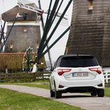 165 km/h ist der Toyota Yaris Hybrid schnell.